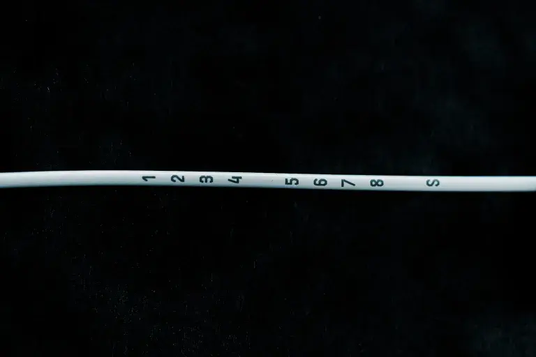 1 2 3 4 5  6 7 8 S white colored wire 